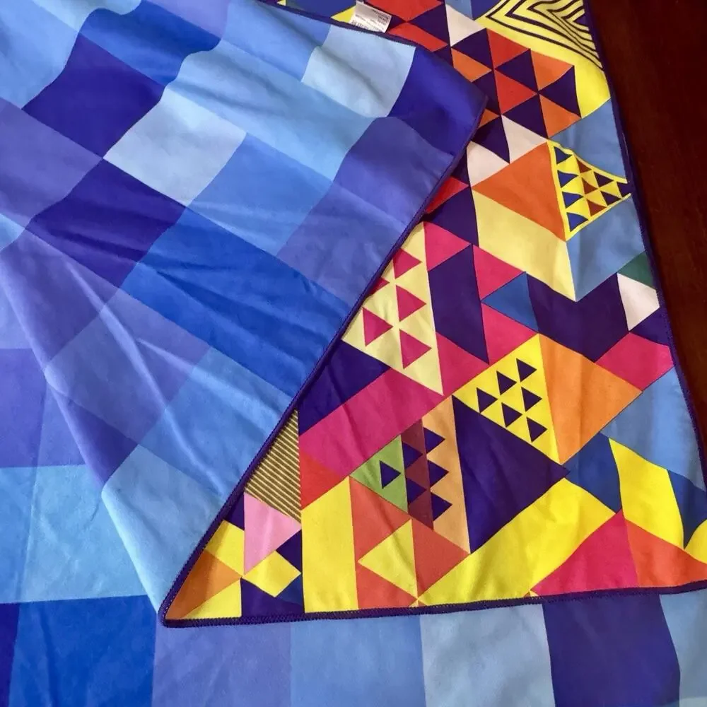 Two Yek colorful geometric